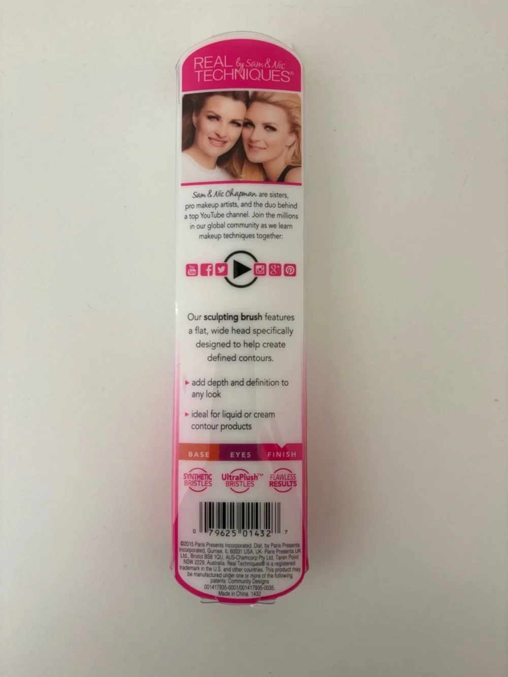 Real Techniques Sculpting Brush - Pink and Black - Picture 2 of 2
